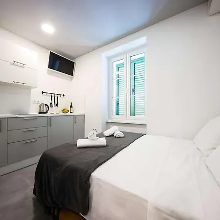 דירה 1914 Studio זאדאר